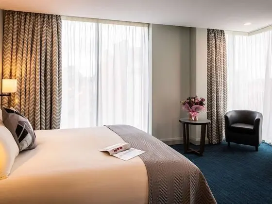 Privilege, Oda, 1 En Büyük (King) Boy Yatak