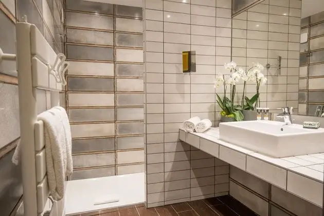 Superior Oda, 1 Çift Kişilik Yatak, Havuz Manzaralı