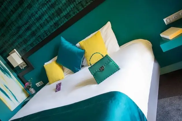 Superior Oda, 1 Çift Kişilik Yatak, Havuz Manzaralı