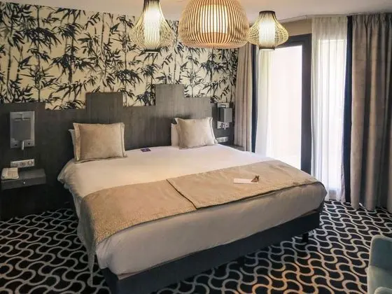 Superior Oda, 1 Çift Kişilik Yatak, Havuz Manzaralı