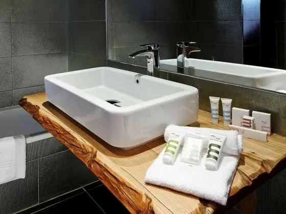 Superior Oda, 1 Çift Kişilik Yatak, Havuz Manzaralı