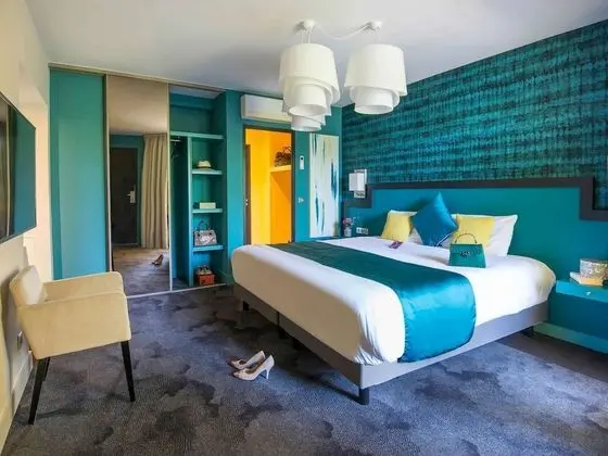 Superior Oda, 1 Çift Kişilik Yatak, Havuz Manzaralı