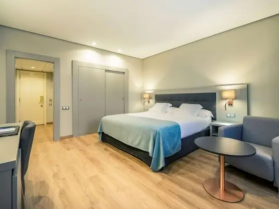 Privilege, Oda, 1 Çift Kişilik Yatak