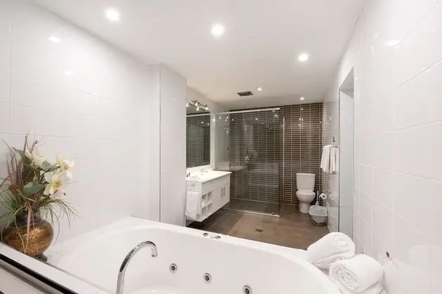 Deluxe Oda, 1 En Büyük (King) Boy Yatak, Balkon