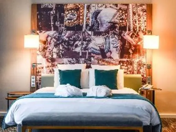 JUNIOR SUITE