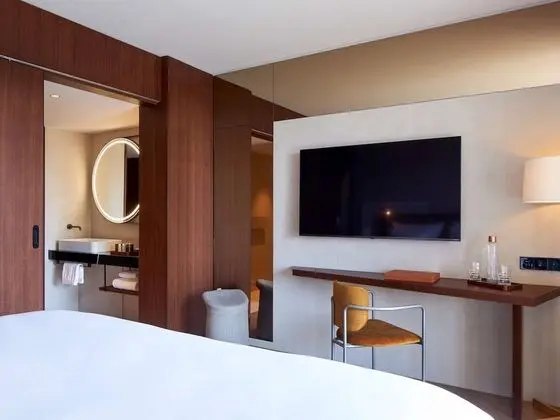 Deluxe Oda, 1 Büyük (Queen) Boy Yatak, Balkon, Manzaralı