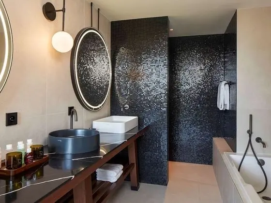 Executive Oda, 1 Büyük (Queen) Boy Yatak ve Çekyat, Balkon, Manzaralı (Artist)