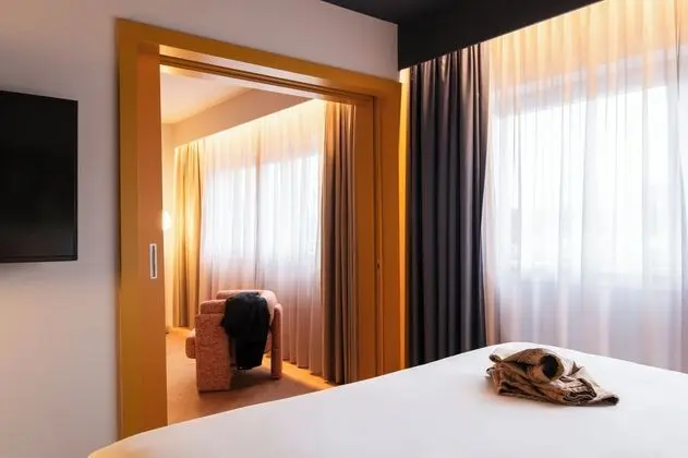 Süit, 1 Çift Kişilik Yatak (Separate Lounge Area)
