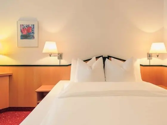 Standard Oda, 1 Büyük (Queen) Boy Yatak