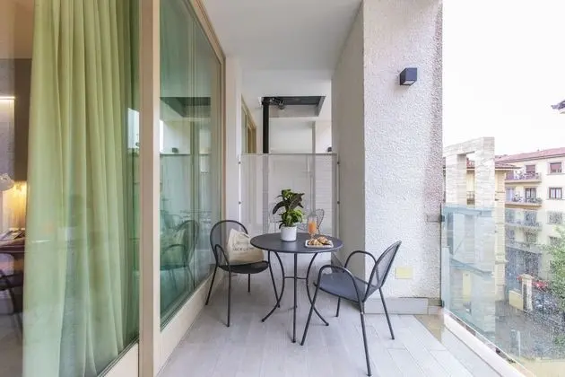 Privilege, Oda, Balkon