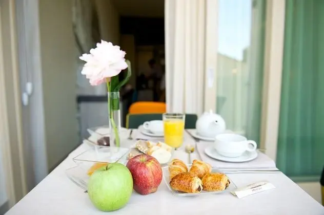 Privilege, Oda, Balkon