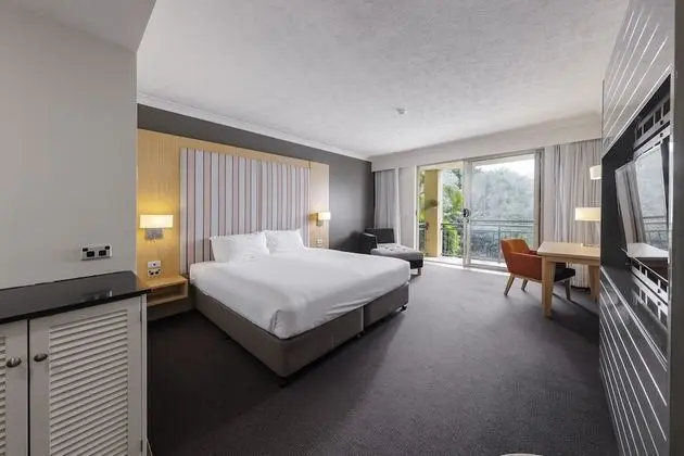 Oda, 1 En Büyük (King) Boy Yatak, Havuz Manzaralı (Resort)