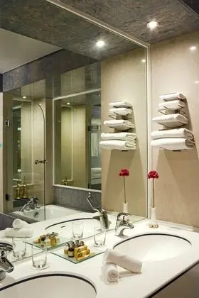 Deluxe Tek Büyük Yataklı Oda, 1 Çift Kişilik Yatak