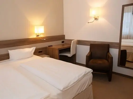 Tek Büyük veya İki Ayrı Yataklı Oda