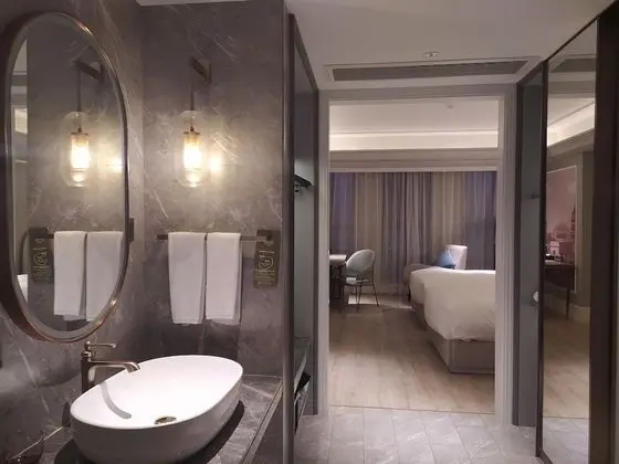 Privilege, Oda, 1 En Büyük (King) Boy Yatak