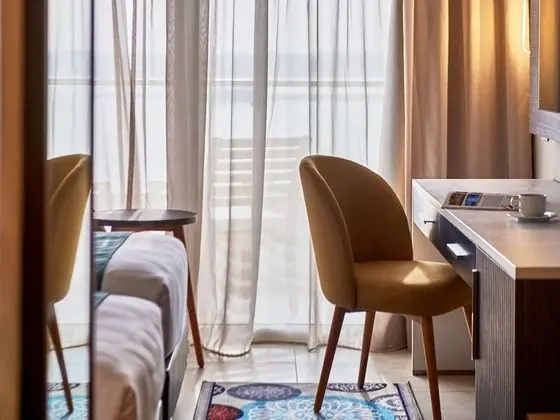 Privilege, Oda, 2 Tek Kişilik Yatak, Balkon, Göl Manzaralı