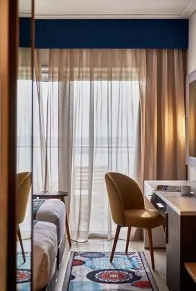 Privilege, Tek Büyük Yataklı Oda, 1 Çift Kişilik Yatak, Balkon, Göl Manzaralı