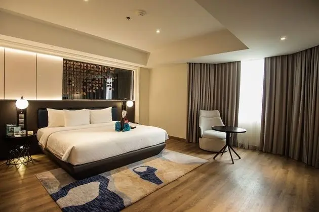 Privilege, Oda, 1 En Büyük (King) Boy Yatak