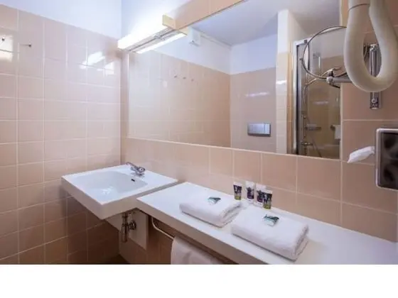 Standard Oda, 1 Tek Kişilik Yatak