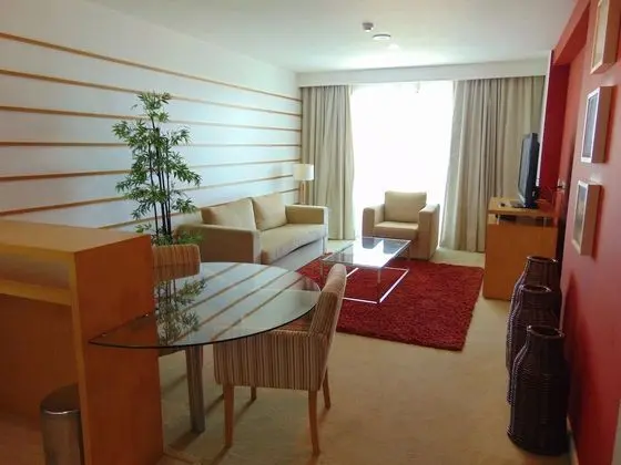 Süit, 1 En Büyük (King) Boy Yatak, Kısmi Deniz Manzaralı