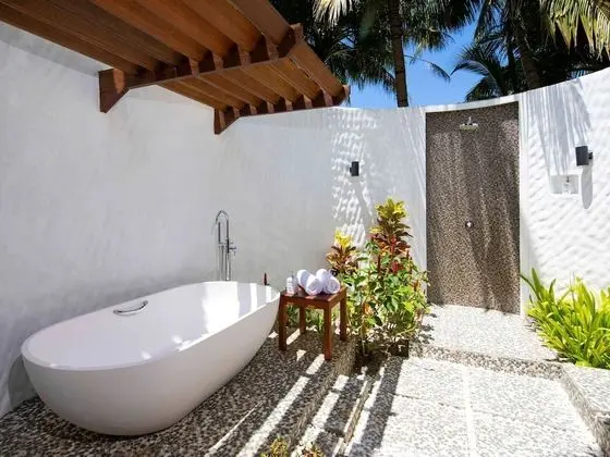 Villa (Beach Pool)