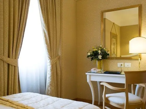 Standard Oda, 1 Tek Kişilik Yatak, Sigara İçilmez