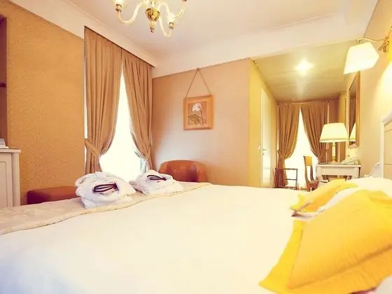 Superior Tek Büyük Yataklı Oda, 1 Büyük (Queen) Boy Yatak, Sigara İçilmez (view of the square)