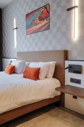 Classic Oda, 1 En Büyük (King) Boy Yatak (Citadel View)