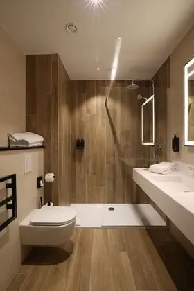 Classic Oda, 1 En Büyük (King) Boy Yatak (Citadel View)