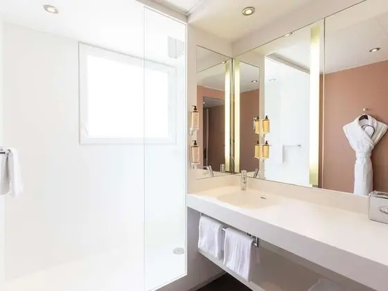 Privilege, Tek Büyük Yataklı Oda, 1 Çift Kişilik Yatak, Teras, Manzaralı