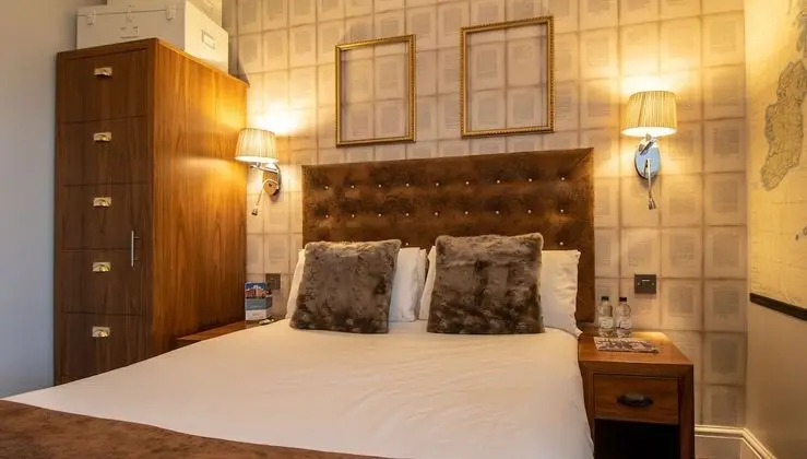 Tek Büyük Yataklı Oda, 1 Çift Kişilik Yatak (City Pad)
