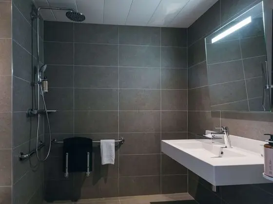 Oda, 1 Çift Kişilik Yatak, Engellilere Uygun