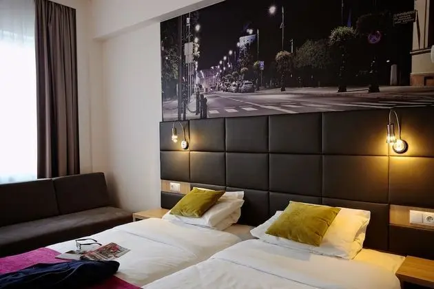 Comfort Tek Büyük Yataklı Oda
