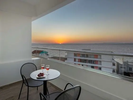 Privilege, Oda, 1 En Büyük (King) Boy Yatak, Balkon, Deniz Manzaralı