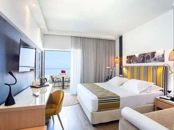 Privilege, Oda, 1 En Büyük (King) Boy Yatak, Balkon, Deniz Manzaralı