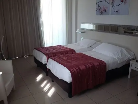 Classic Oda, 2 Tek Kişilik Yatak, Balkon (side sea view)