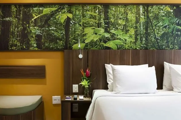 Standard Oda, 1 Büyük (Queen) Boy Yatak