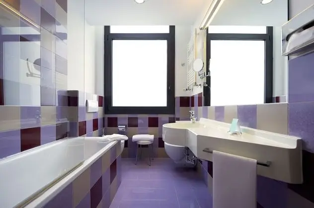 Classic Tek Büyük Yataklı Oda