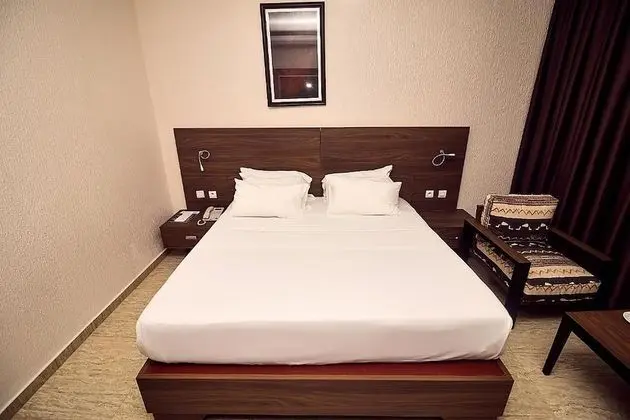 Tek Büyük Yataklı Oda, Deniz Manzaralı (Renovated)