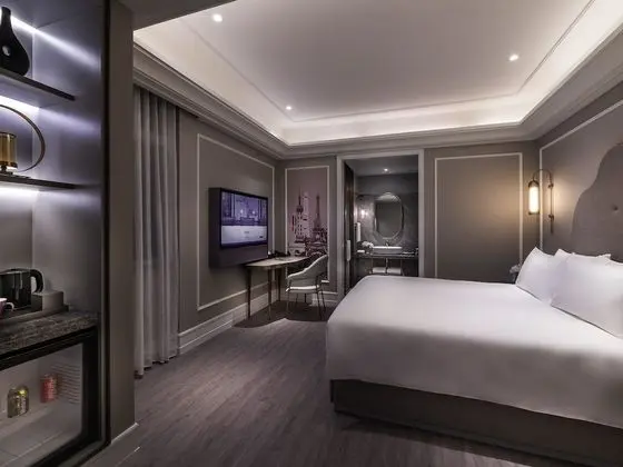 Deluxe Oda, 1 En Büyük (King) Boy Yatak