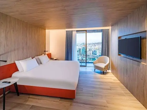 Superior Tek Büyük Yataklı Oda, 1 Büyük (Queen) Boy Yatak, Balkon, Deniz Manzaralı