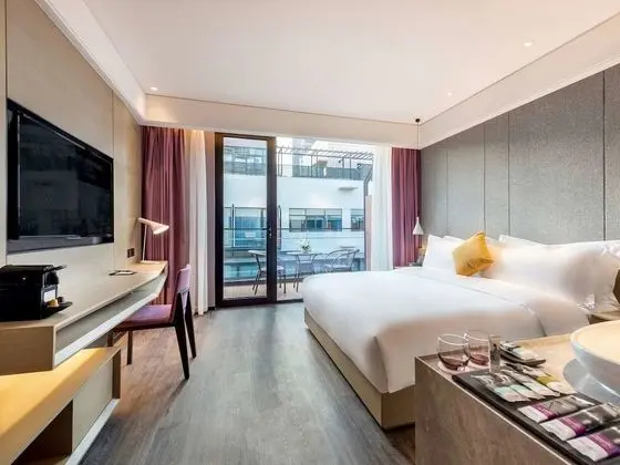 Privilege, Oda, 1 En Büyük (King) Boy Yatak