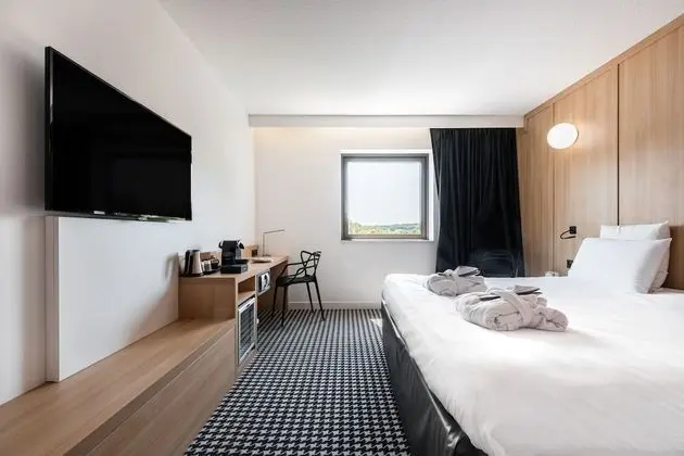 Chambre Double Privilège, 1 lit double (avec accès au Spa)