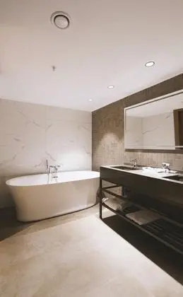 King Suite, Deniz Manzaralı, Jakuzili