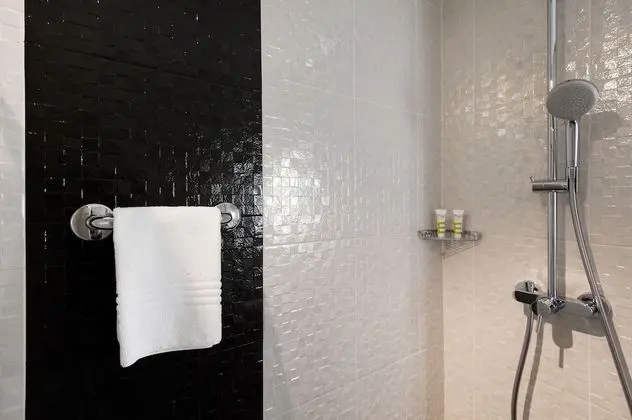 Privilege, Oda, 1 Çift Kişilik Yatak