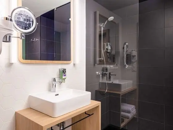 Comfort Oda, 1 Büyük (Queen) Boy Yatak