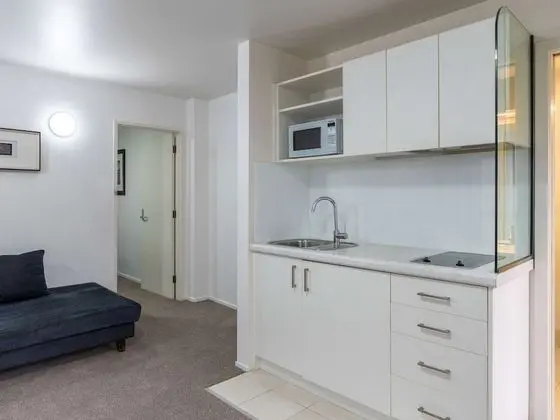 1 Bedroom with Kitchen