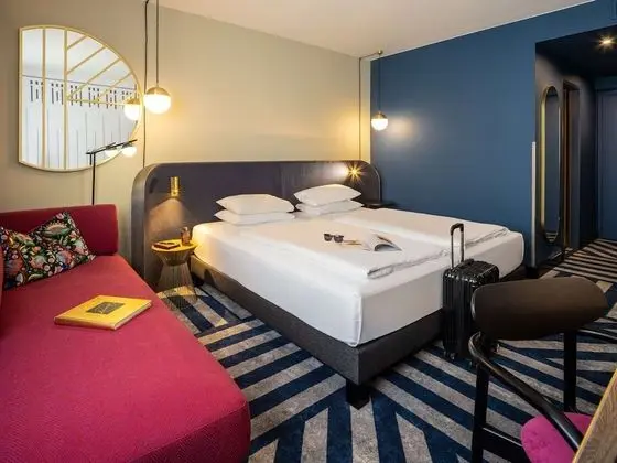 Superior Oda (King Size or 2 Single Size Beds)
