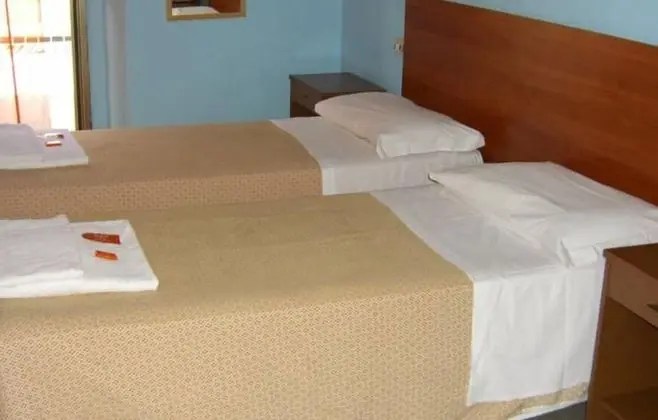 Standard Oda, 2 Tek Kişilik Yatak