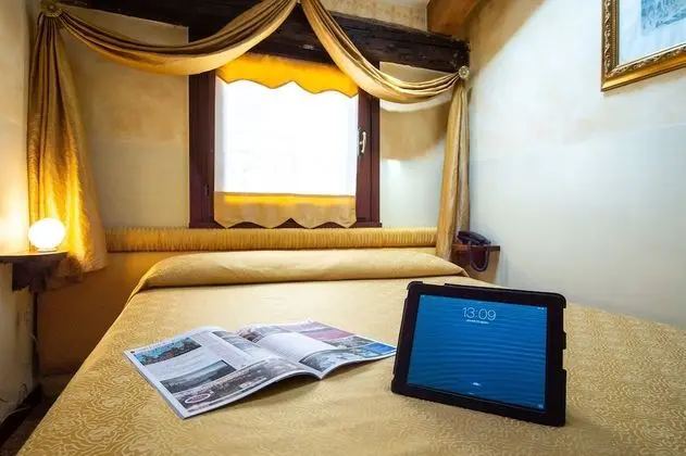 Economy Tek Büyük Yataklı Oda